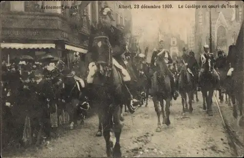 Ak Avenement du roi Albert, 23 decembre 1909, le Cortege en cours de route