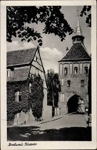 Ak Stralsund in Vorpommern, Blick auf Kütertor