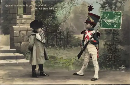 Ak Napoleon, Quand tu serais le petit caporal, on ne passe pas, Kinder in Uniform