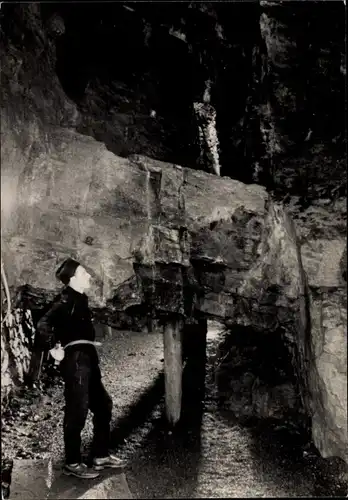 Ak Pobershau Marienberg im Erzgebirge, Schaubergwerk Zum tiefen Molchner Stollen, Bergmann