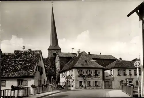 Ak Siebeldingen Birkweiler an der Weinstraße, Straßenpartie, Kirche