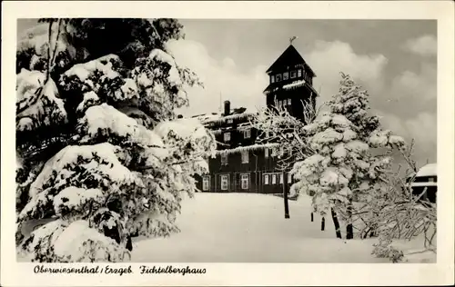 Ak Oberwiesenthal im Erzgebirge, Fichtelberghaus, Winter