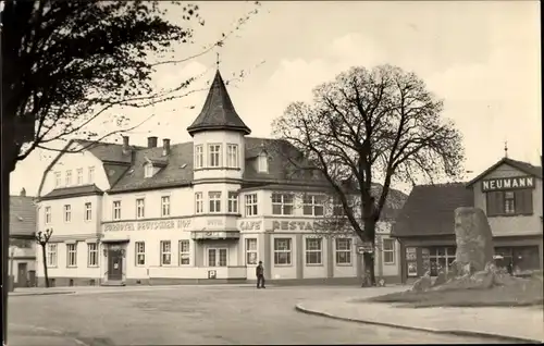 Ak Tabarz im Thüringer Wald, Spindlerplatz, Kurhotel Deutscher Hof, Geschäftshaus Neumann