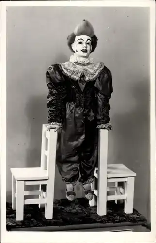 Ak Sonneberg Thüringen, Spielzeugmuseum, Clown, Puppe