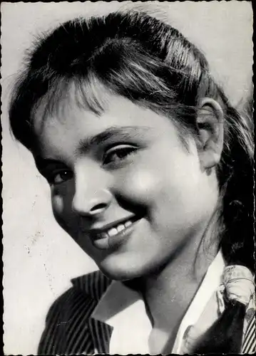 Ak Schauspielerin Sabine Sinjen, Portrait