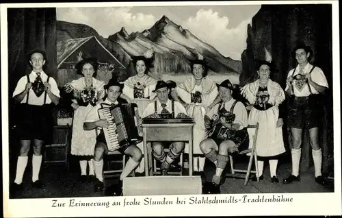 Ak Stahlschmidts Trachtenbühne, Männer und Frauen in bayerischer Tracht, Gruppenbild, Akkordeon