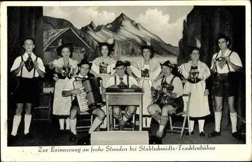 Ak Stahlschmidts Trachtenbühne, Männer und Frauen in bayerischer Tracht, Gruppenbild, Akkordeon