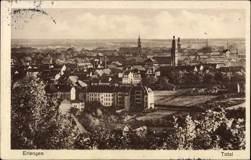 Ak Erlangen in Mittelfranken Bayern, Totalansicht der Ortschaft, Kirchturm