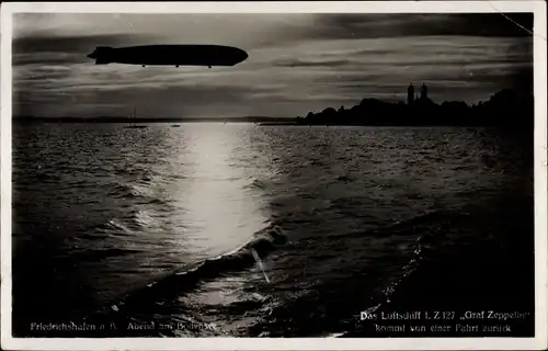 Ak Friedrichshafen am Bodensee, Abend, Luftschiff LZ 127 Graf Zeppelin