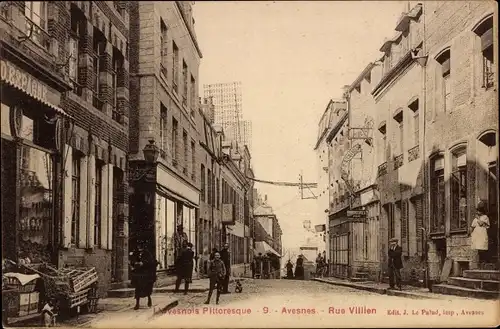 Ak Avesnes sur Helpe Nord, Rue Villien