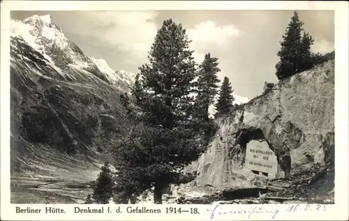 Ak Ginzling Mayrhofen Tirol, Berliner Hütte, Denkmal für die Gefallenen 1914-18