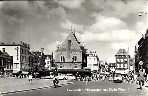 Ak Leeuwarden Friesland Niederlande, Nieuwestad met Oude Waag