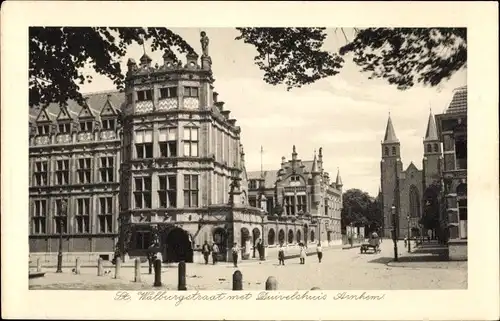 Ak Arnhem Gelderland Niederlande, St. Walburgstraat met Duivelshuis