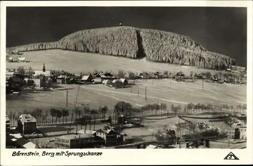 Ak Bärenstein im Erzgebirge, Berg mit Sprungschanze, Winterpanorama