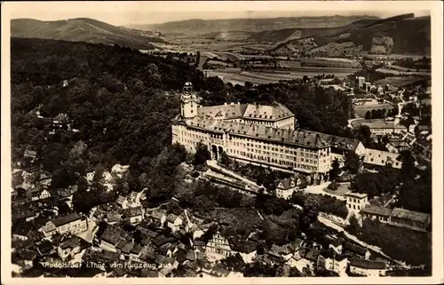 Ak Rudolstadt in Thüringen, Fliegeraufnahme, Schloss