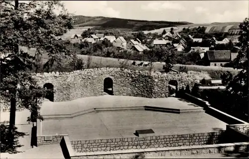 Ak Fischbach Waltershausen in Thüringen, Blick von der Bergbühne zur Ortschaft