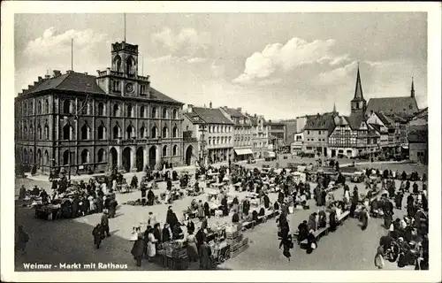 Ak Weimar in Thüringen, Markt mit Rathaus