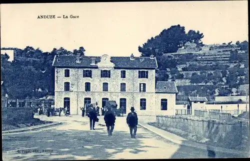 Ak Anduze Gard, La Gare