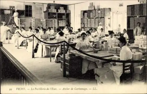 Ak Vichy Allier, La Pastillerie de l'État, Atelier de Cartonnage