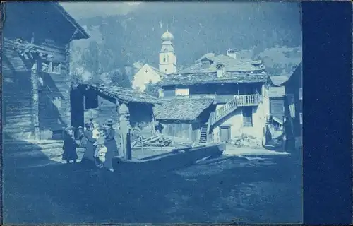 Foto Ak La Celle Saint Cloud Yvelines, Ortsansicht, Passanten, Häuser