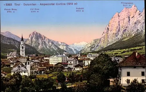 Ak Cortina d'Ampezzo Veneto, Blick auf den Ort und die Umgebung