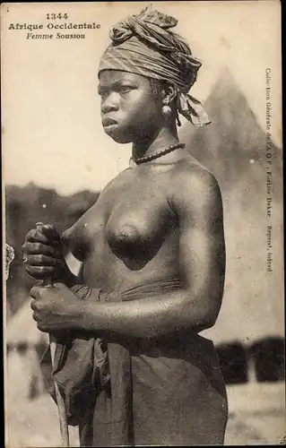 Ak Afrique occidentale, Femme Soussou, Afrikanerin, Barbusig, Portrait