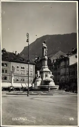 Foto Ak Bozen Bolzano Südtirol, Walter Denkmal