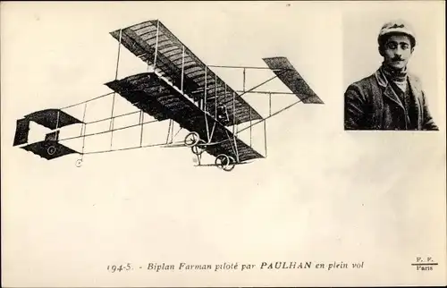 Ak Aviateur Paulhan sur son Biplan Farman en plein vol