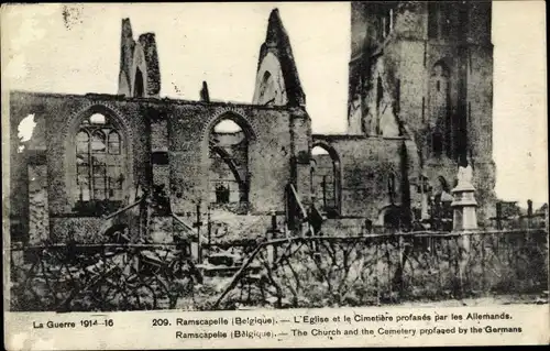 Ak Ramscapelle Westflandern, L'Eglise et le Cimetiere profanee par les Allemands