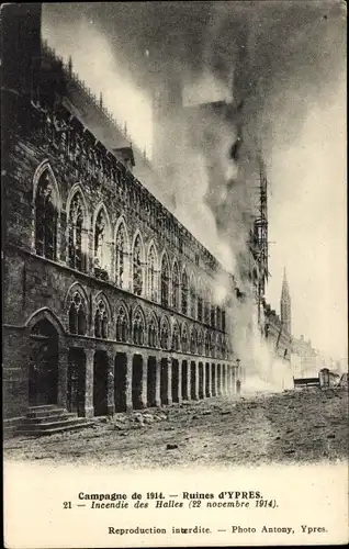 Ak Ypres Ypern Flandern, Incendie des Halles 1914