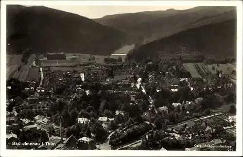 Ak Ilmenau in Thüringen, Fliegeraufnahme, Blick auf Ortschaft und Umgebung