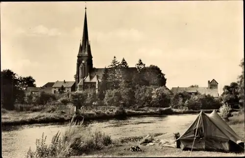Ak Torgelow an der Uecker, Uferpartie, Kirche, Zelt