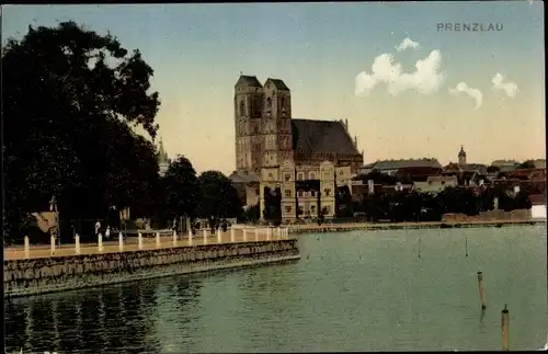 Ak Prenzlau in der Uckermark, Teilansicht, Kirche