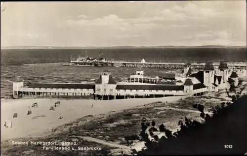 Ak Ostseebad Heringsdorf auf Usedom, Strand, Familienbad und Seebrücke