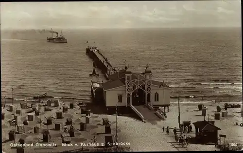 Ak Ostseebad Zinnowitz auf Usedom, Blick vom Kurhaus zur Seebrücke, Dampfer