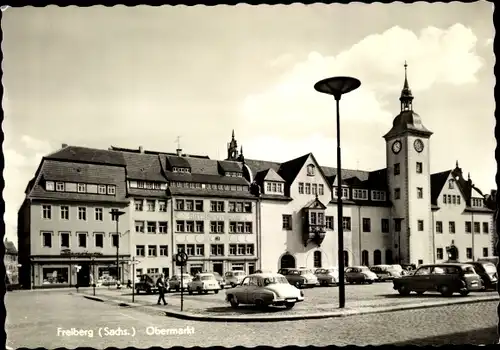 Ak Freiberg in Sachsen, Obermarkt, Turmuhr, Parkplatz, Geschäfte