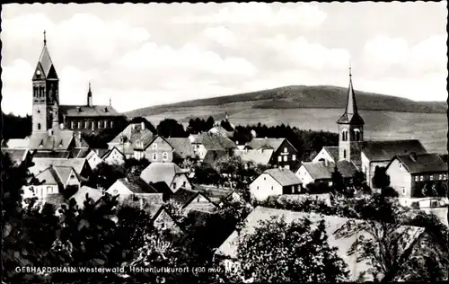 Ak Gebhardshain im Westerwald, Ortsansicht, Kirche