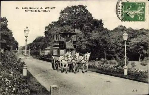 Ak Le Vésinet Yvelines, Asile National, Arrivee de la voiture