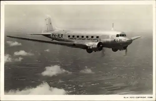 Ak Niederländisches Passagierflugzeug, KLM, Douglas DC 3, PH ALR