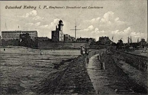 Ak Kołobrzeg Kolberg Pommern, Kaufmann's Strandhotel und Leuchtturm