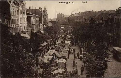 Ak Hamburg Harburg, Sand, Straßenpartie mit Marktständen, Geschäftshäuser