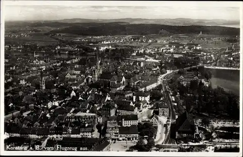 Ak Konstanz am Bodensee, Fliegeraufnahme vom Ort