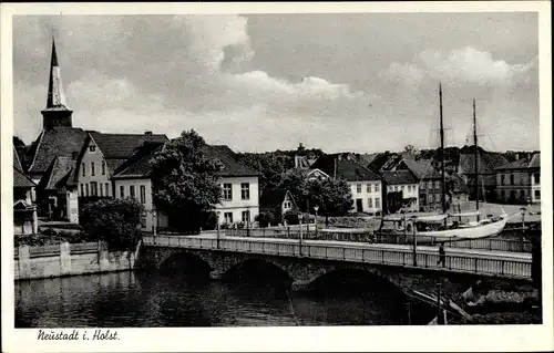 Ak Neustadt in Holstein, Blick auf den Ort, Brücke