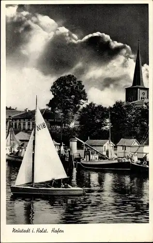 Ak Neustadt in Holstein, Segelboot im Hafen