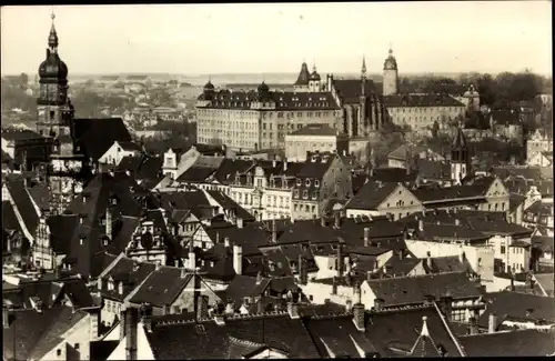 Ak Altenburg in Thüringen, Blick auf den Ort mit dem Schloss, Kirchturm
