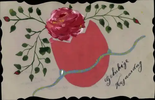 Zelluloid Ak Blühende Rose in einem Osterei