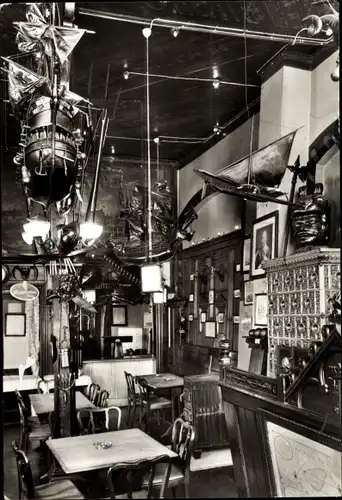 Ak Hansestadt Wismar, Historische Gaststätte Zum alten Schweden, Gastraum