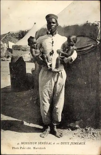 Ak Marokko, Monsieur Senegal et ses Deux Jumeaux