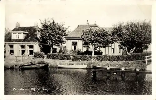 Ak Woudsend Friesland Niederlande, Bij de Brug