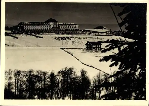 Ak Winterberg im Sauerland, Kurhaus Winterberg im Winter